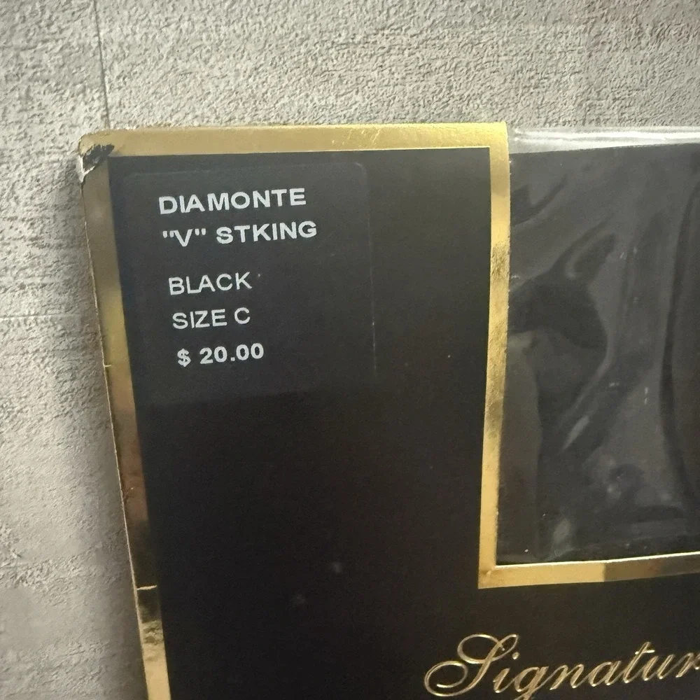Victoria's Secret Signature GOLD 